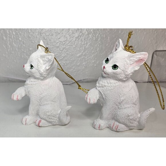 Twin White Cat Christmas Ornament Decoration - Picture 2 of 6